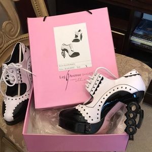 Leg Avenue Gangster / Brass Knuckle Shoes